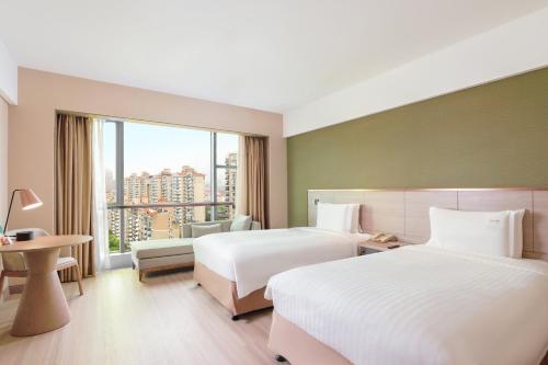 holiday inn shanghai pudong nanpu by ihg