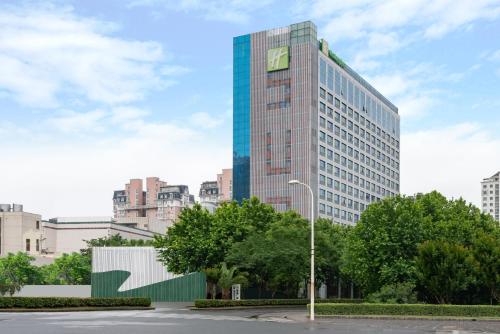 holiday inn shanghai pudong nanpu by ihg