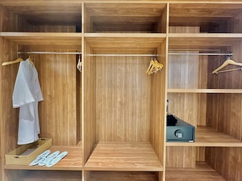 swiss belcourt kupang