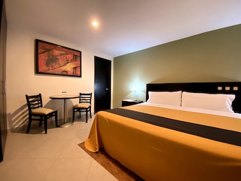 hotel escala puebla centro