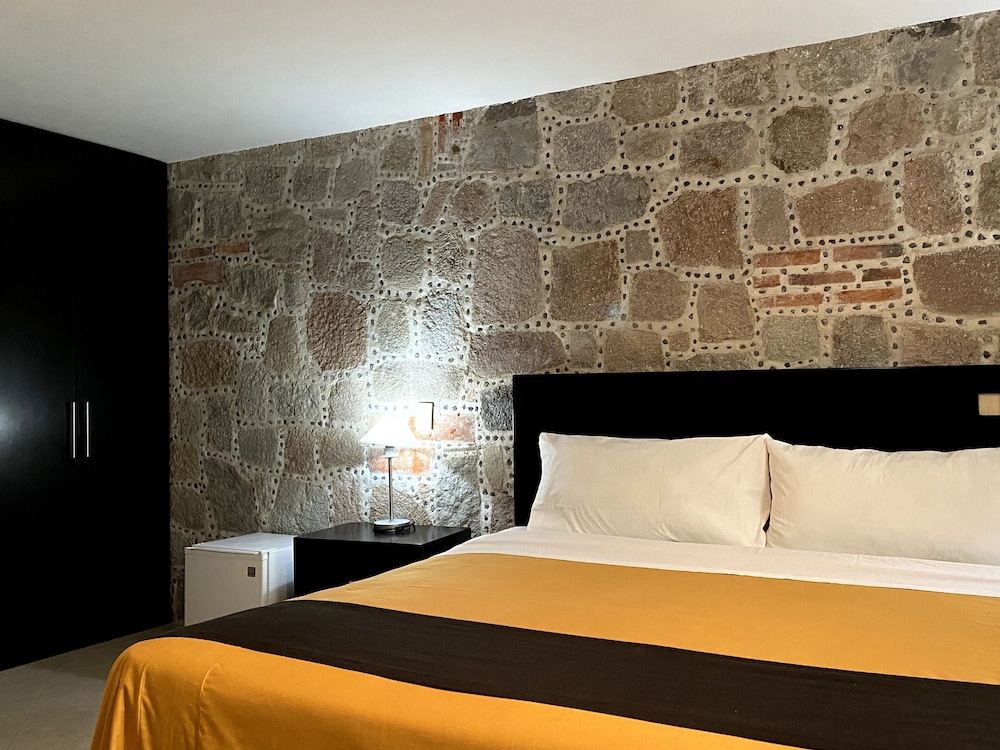 hotel escala puebla centro