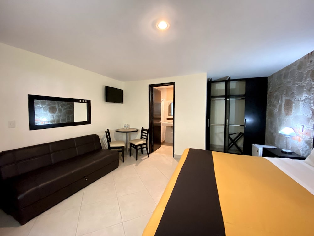 hotel escala puebla centro