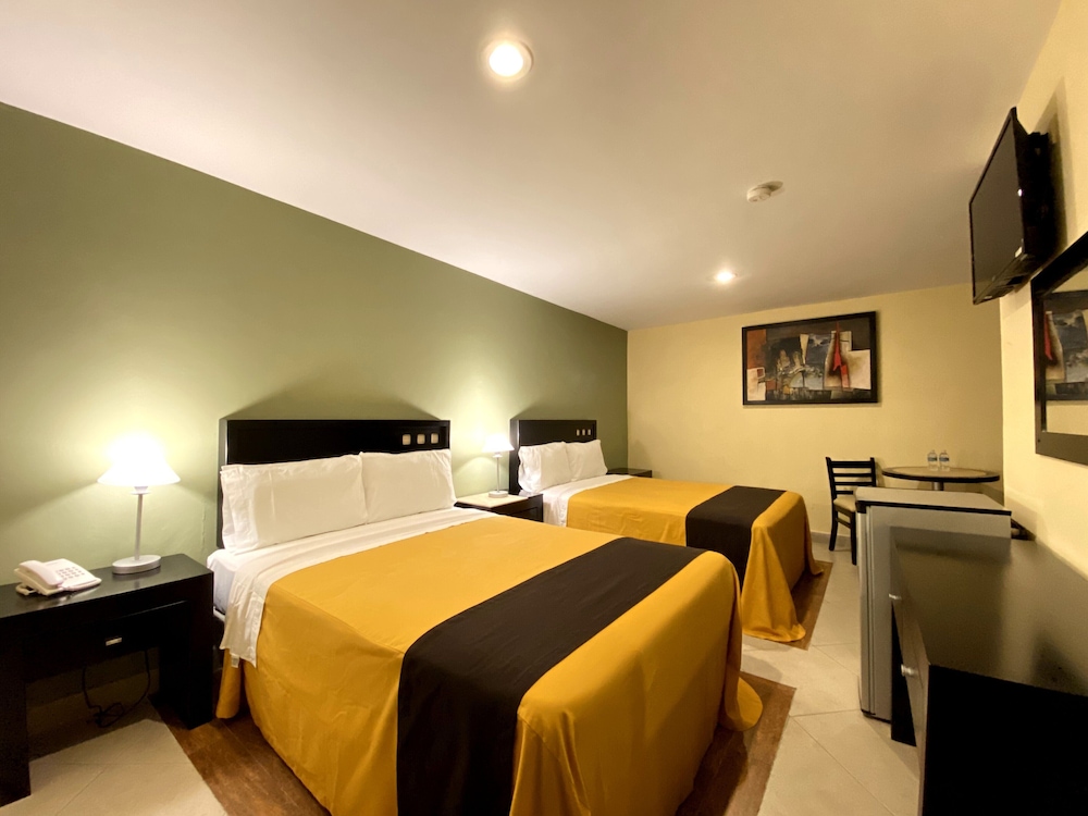 hotel escala puebla centro