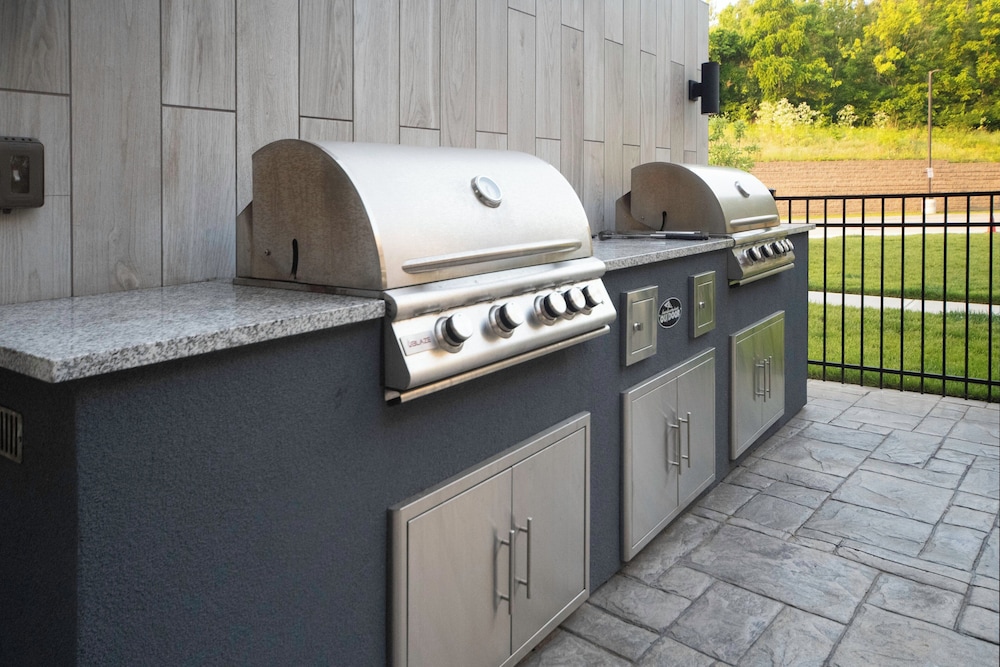 staybridge suites cincinnati east milford