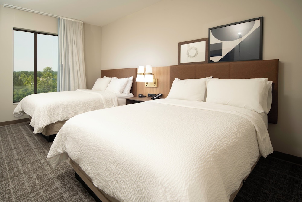 staybridge suites cincinnati east milford