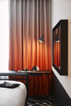 mama shelter paris la defense