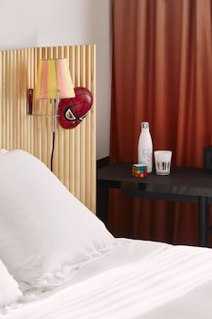 mama shelter paris la defense