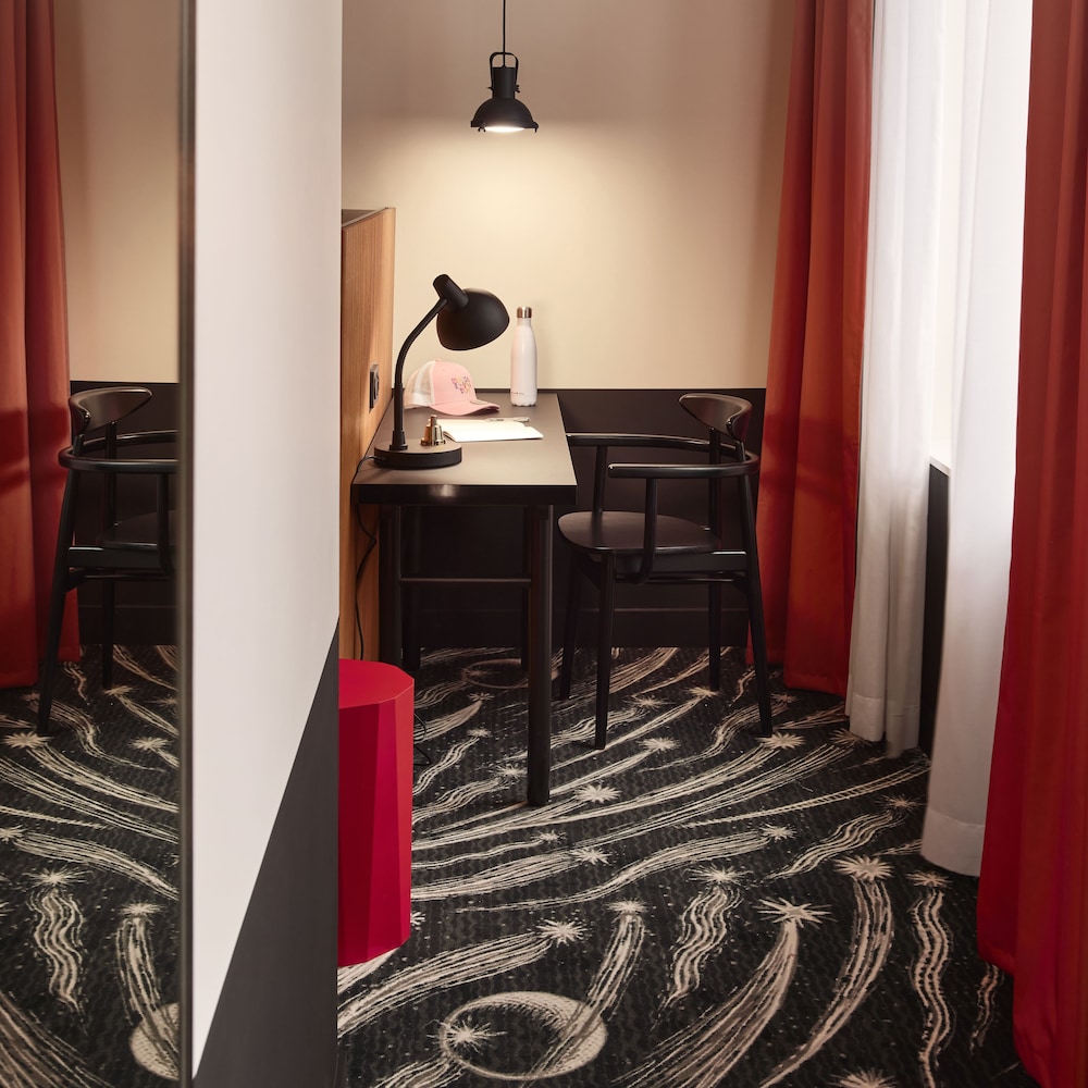 mama shelter paris la defense