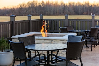 holiday inn express south haven