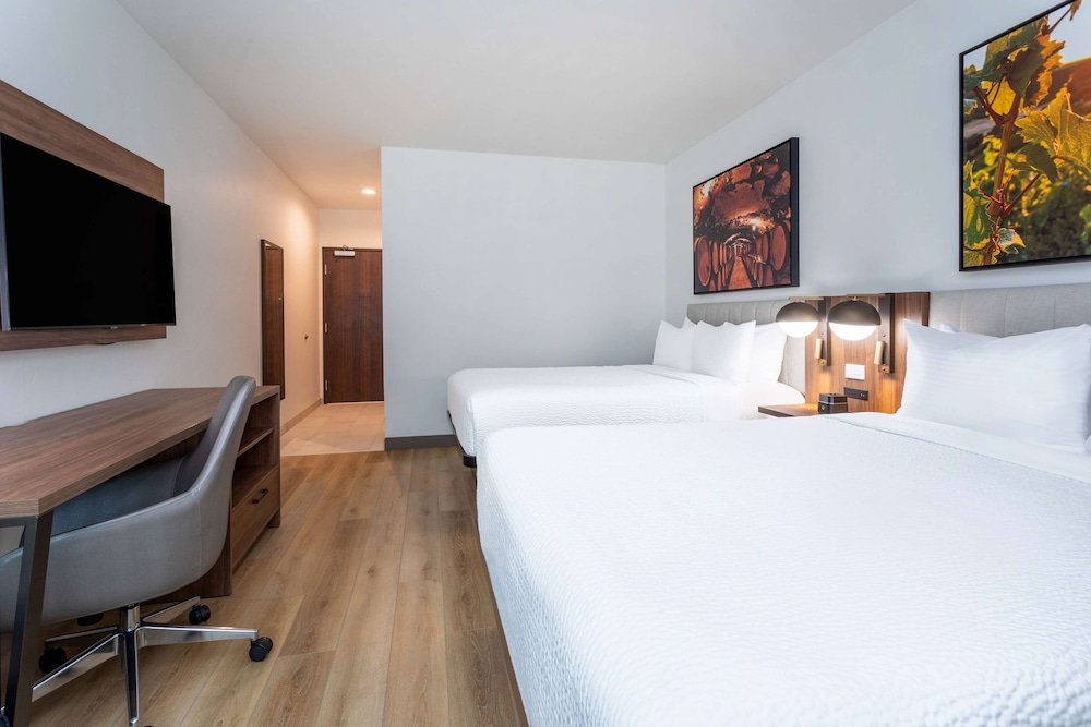 la quinta inn and suites by wyndham galt