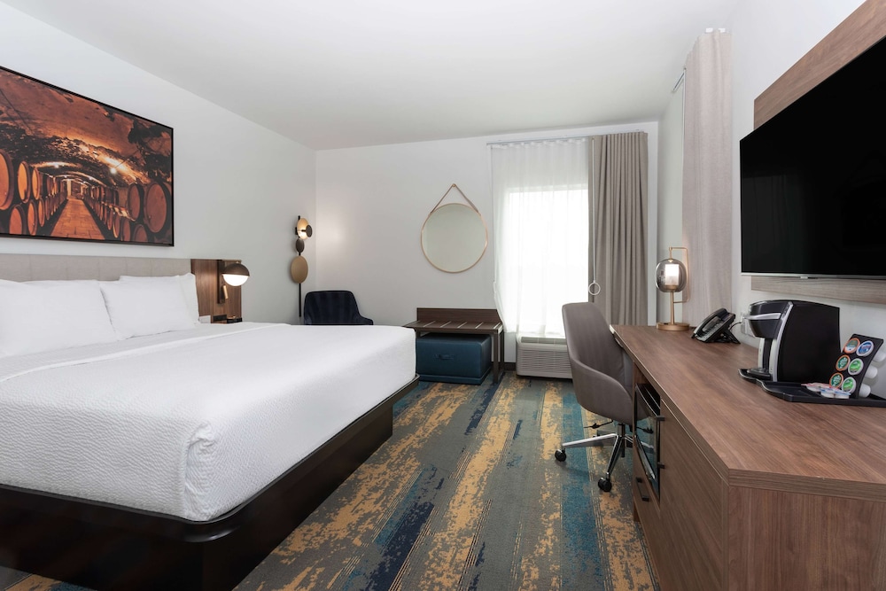 la quinta inn and suites by wyndham galt