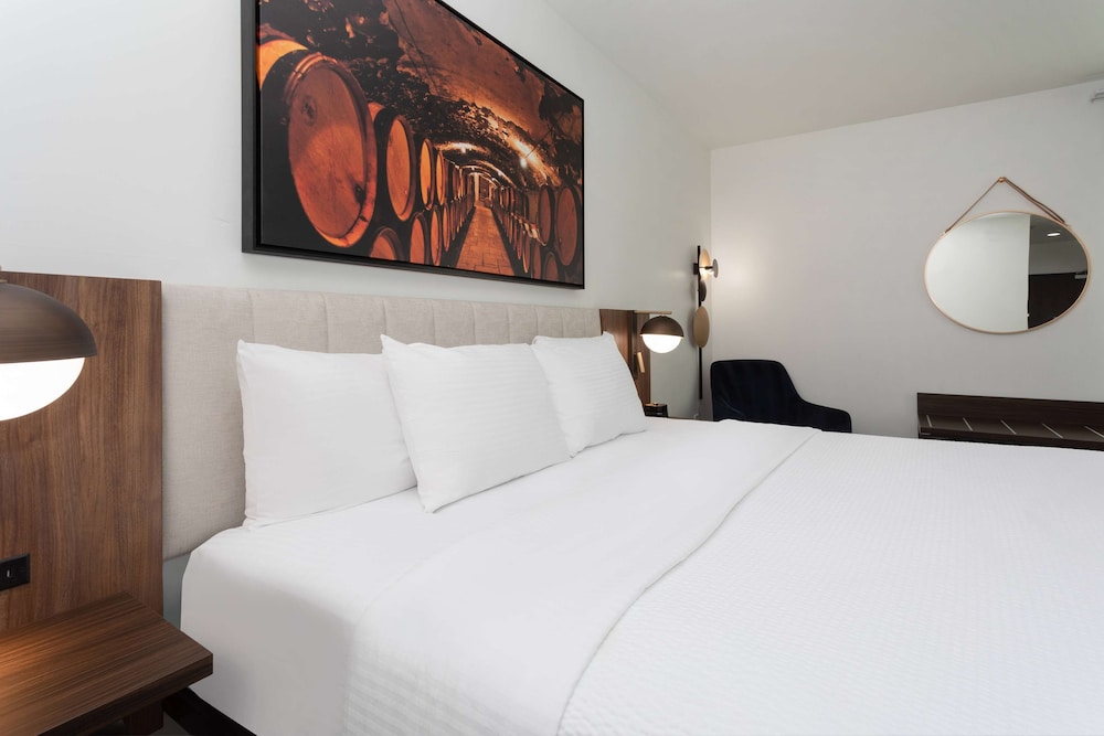 la quinta inn and suites by wyndham galt