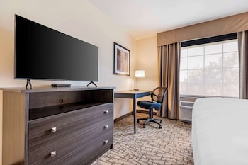 comfort inn and suites