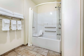 comfort inn and suites