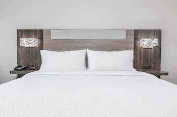 holiday inn express and suites dallas plano north