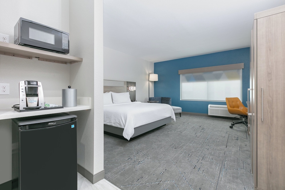 holiday inn express and suites dallas plano north