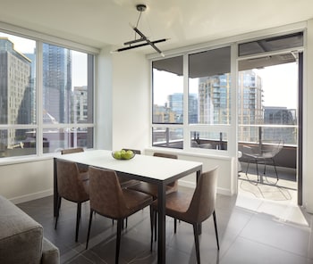 level hotels and furnished suites south lake union