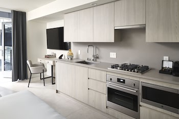 level hotels and furnished suites south lake union