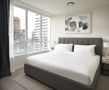 level hotels and furnished suites south lake union