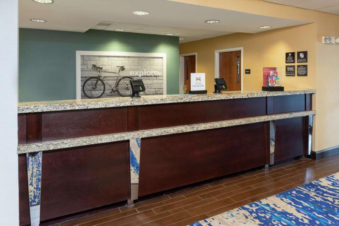 hampton inn east lansing