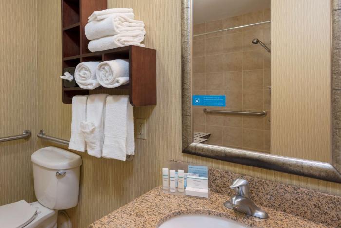 hampton inn east lansing