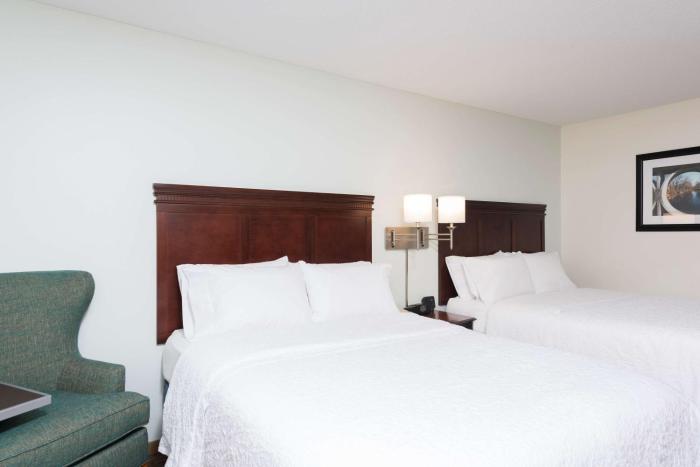 hampton inn east lansing