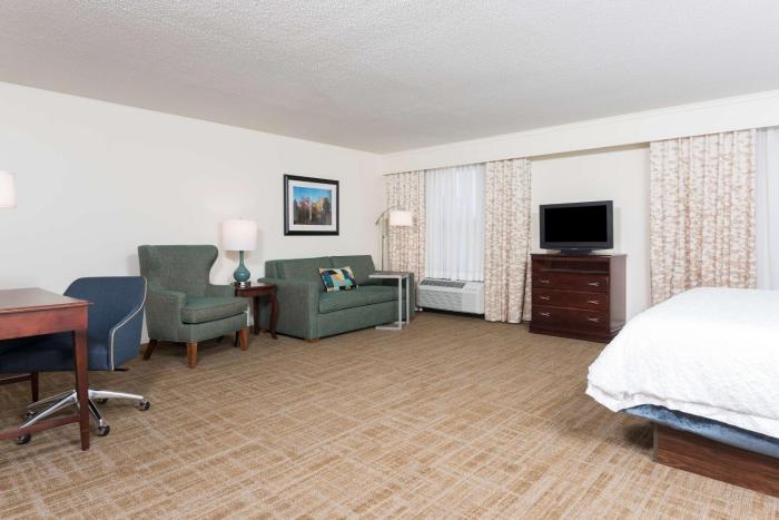 hampton inn east lansing