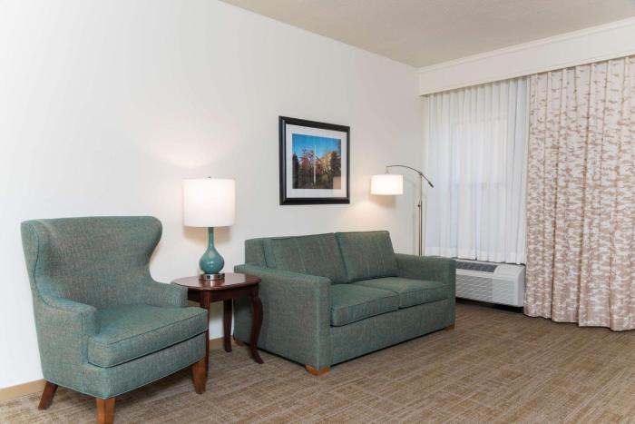 hampton inn east lansing