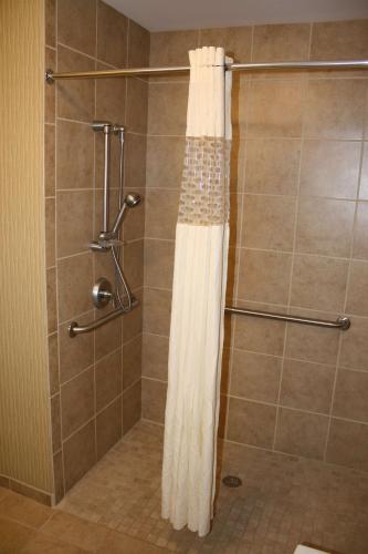 hampton inn east lansing