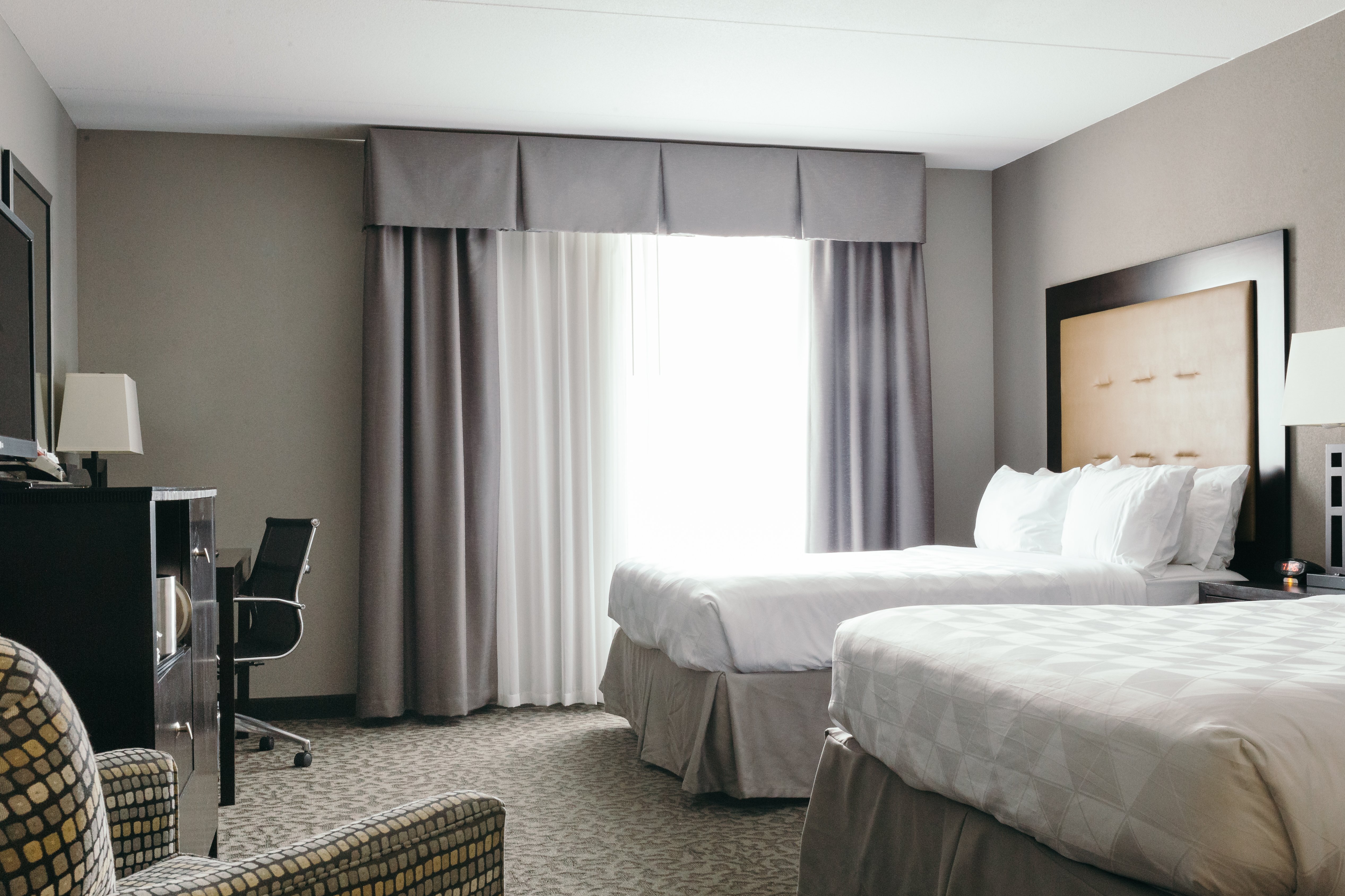 holiday inn hotel and suites east peoria by ihg