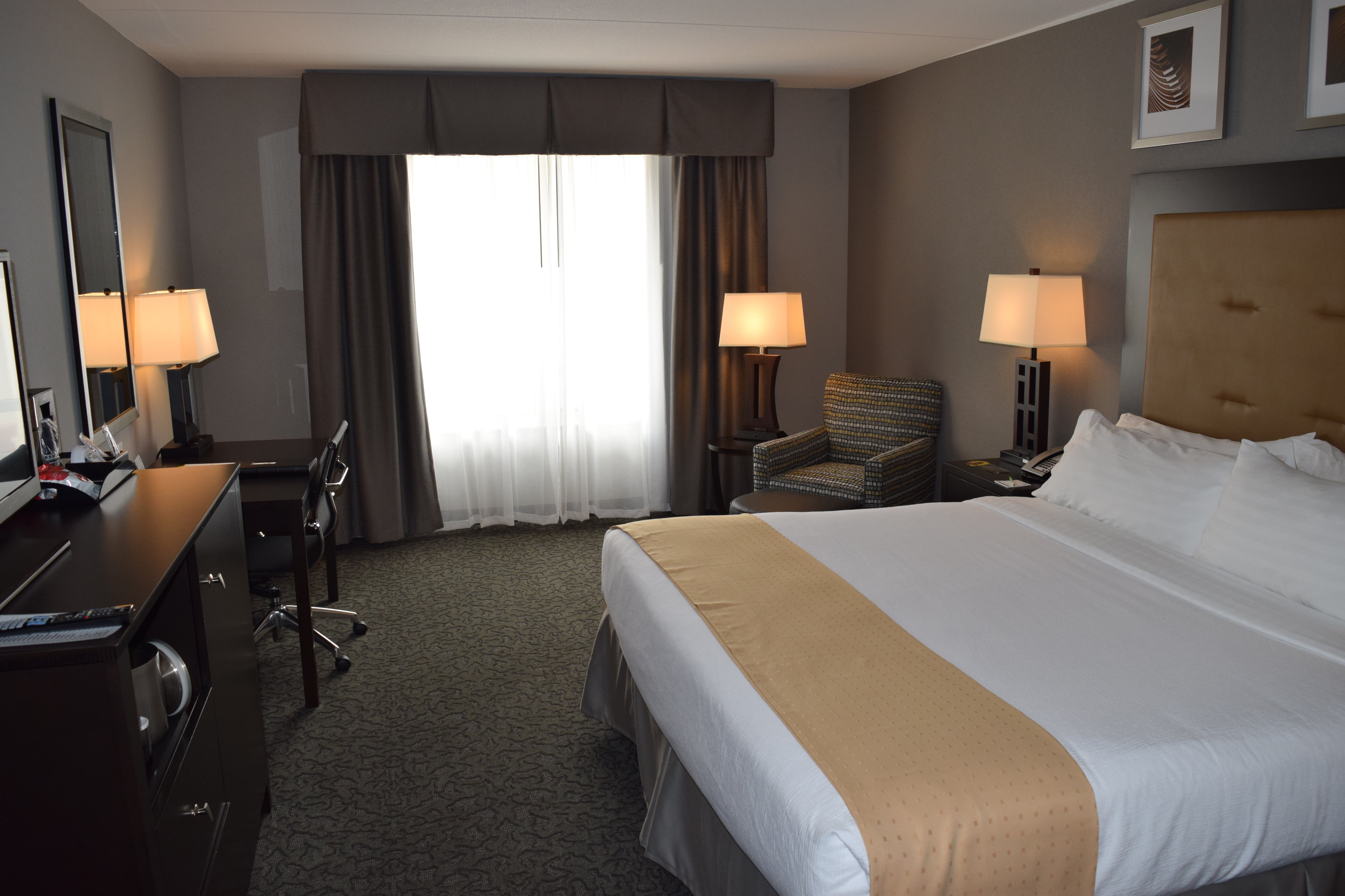 holiday inn hotel and suites east peoria by ihg