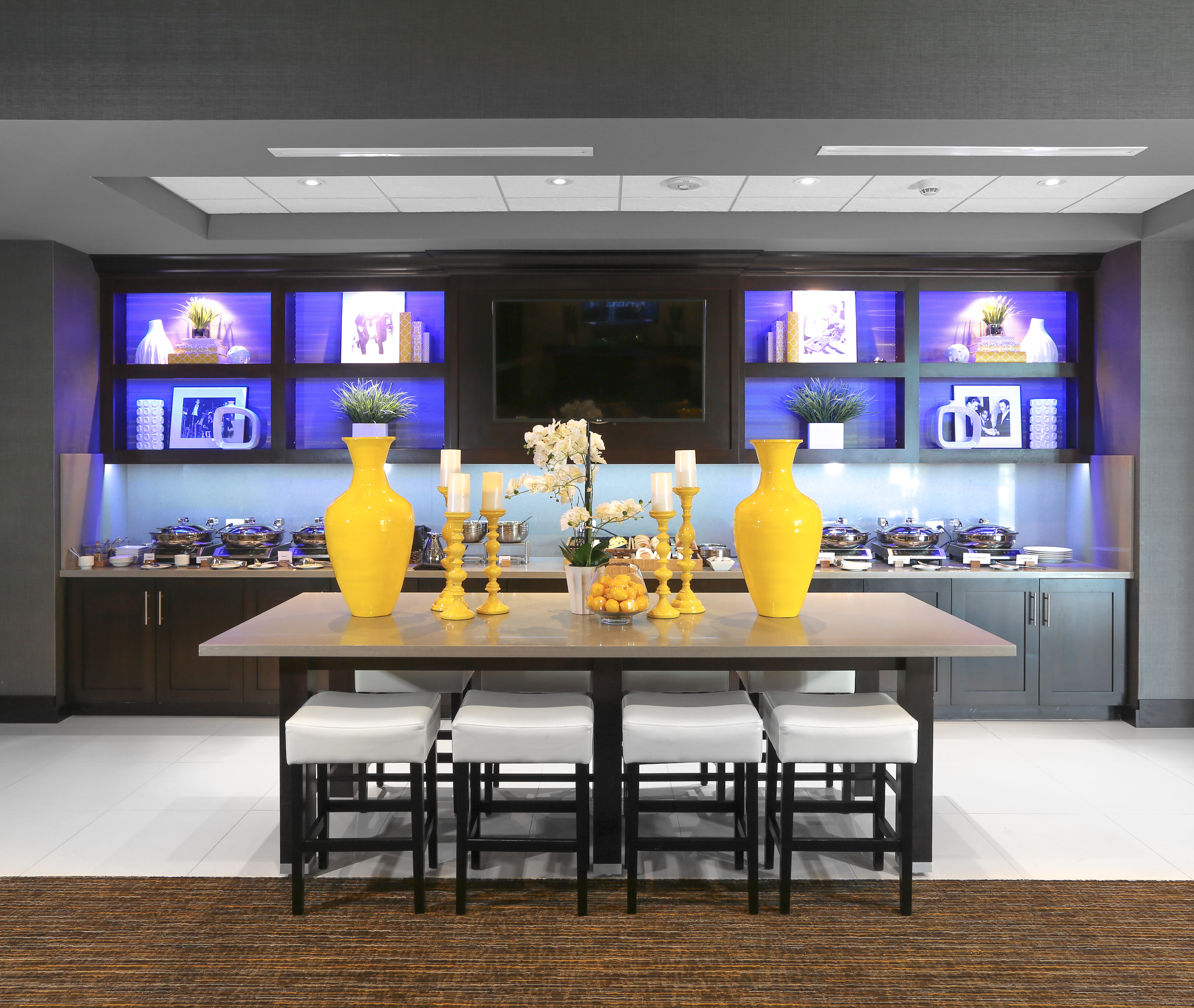 holiday inn hotel and suites east peoria by ihg