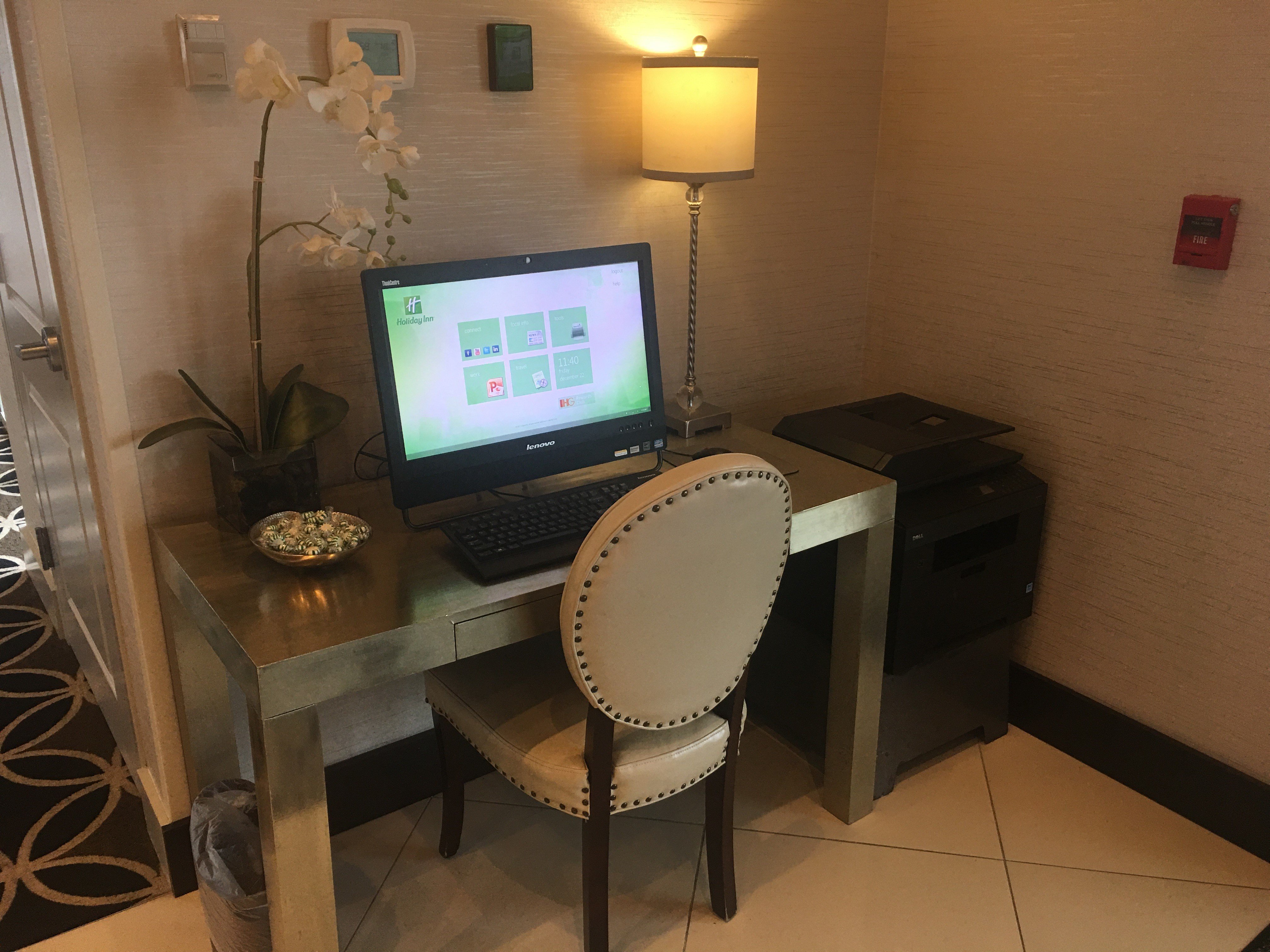 holiday inn hotel and suites east peoria by ihg