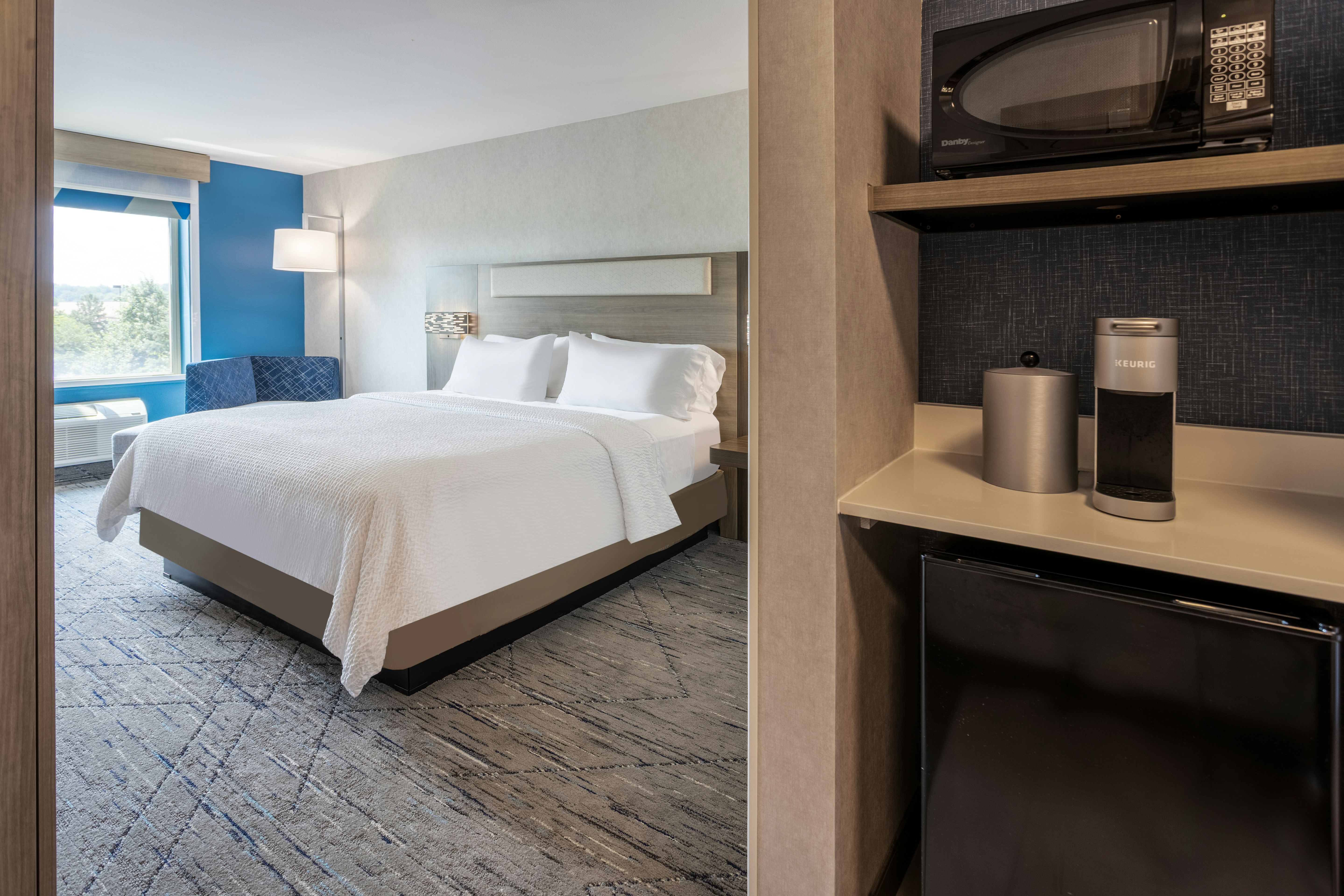 holiday inn express and suites dewitt syracuse by ihg