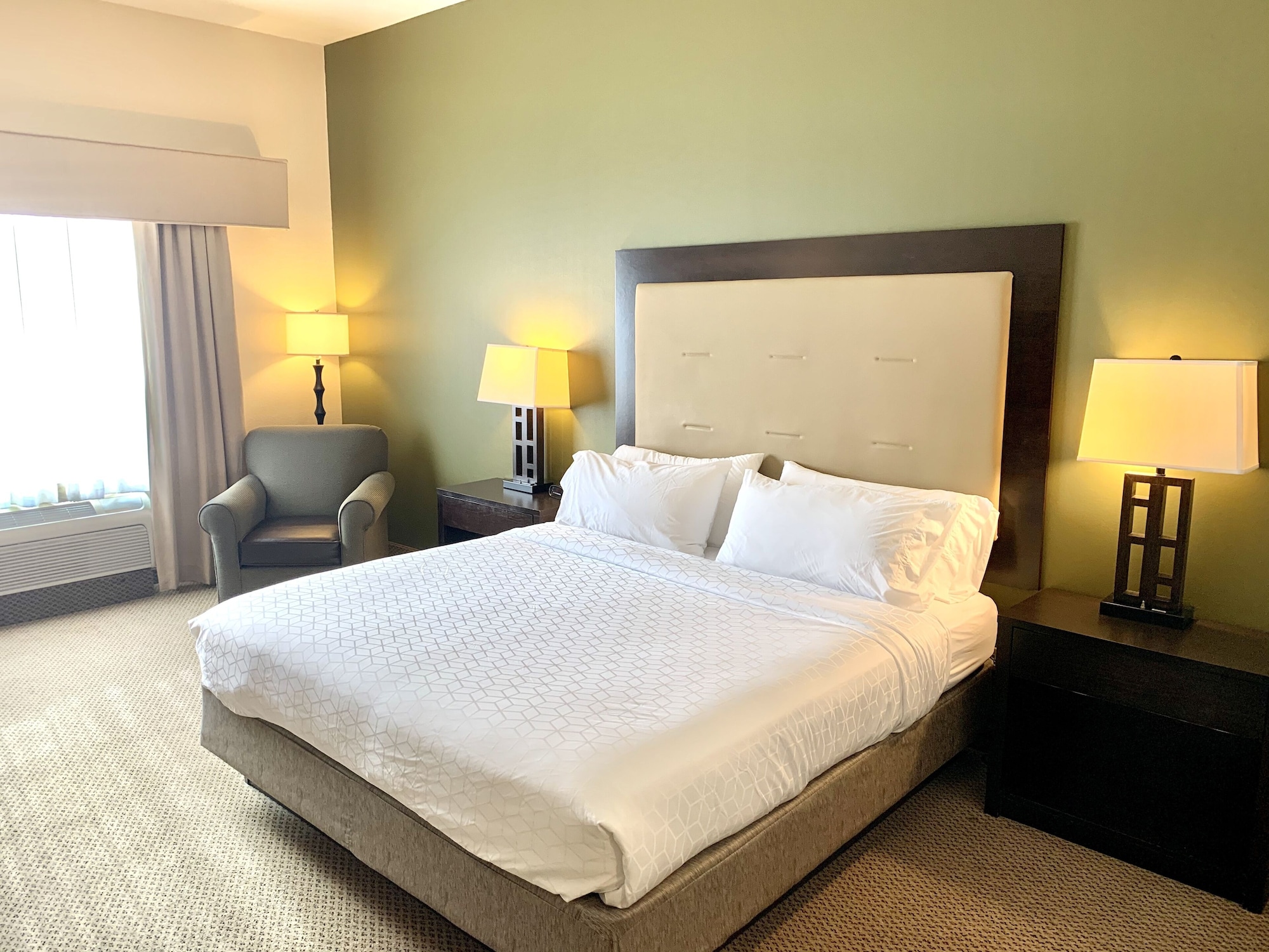 holiday inn express and suites dewitt syracuse by ihg