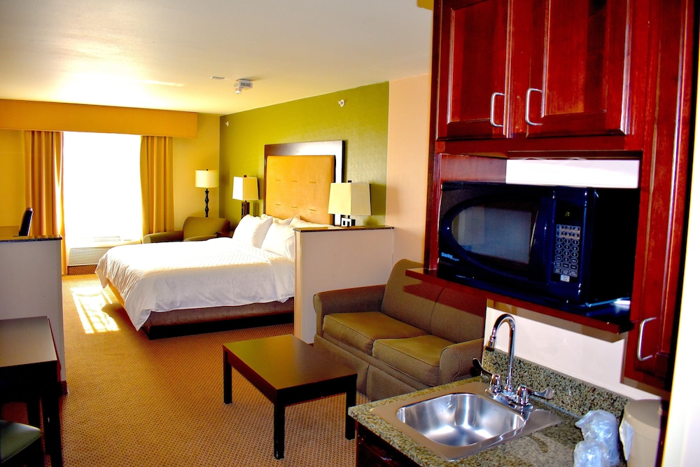 holiday inn express and suites dewitt syracuse by ihg