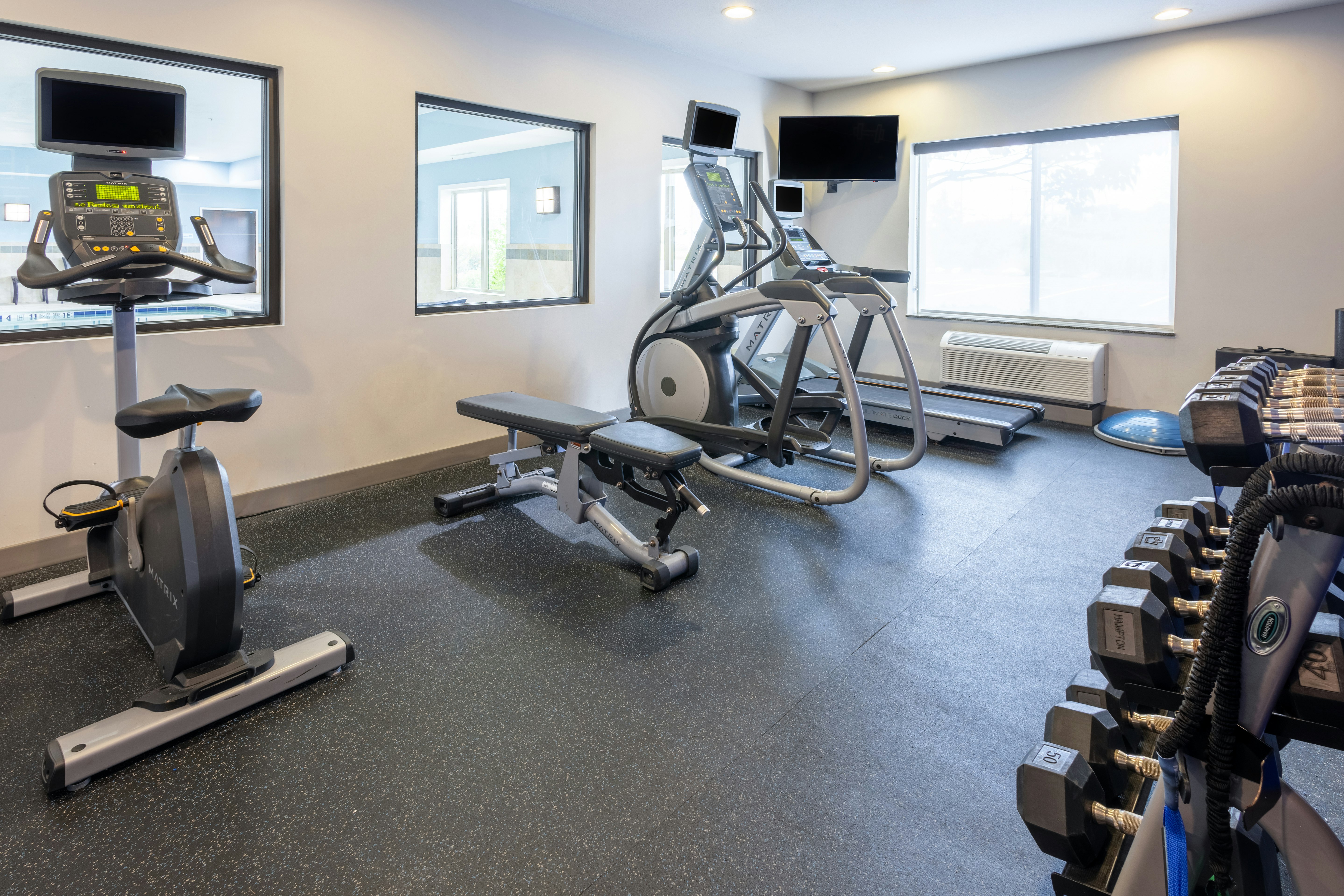 holiday inn express and suites dewitt syracuse by ihg
