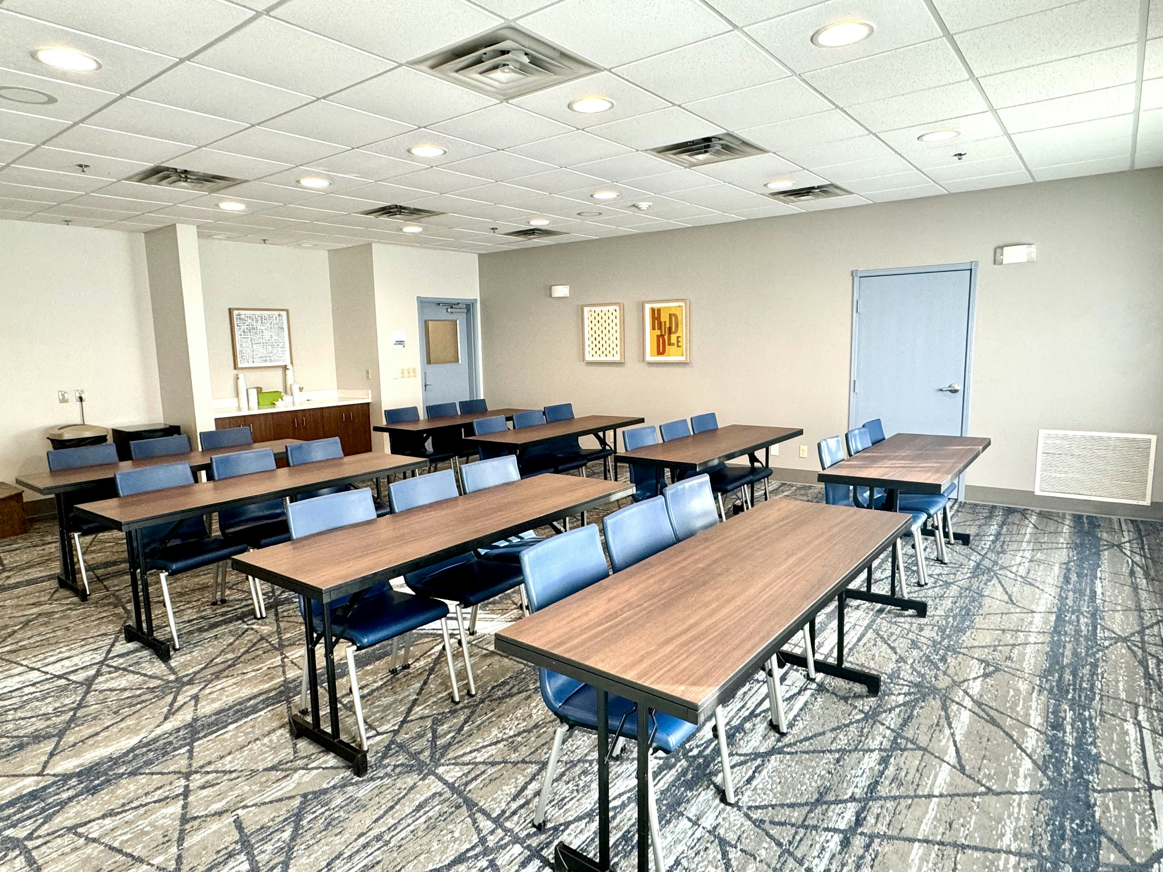 holiday inn express and suites dewitt syracuse by ihg