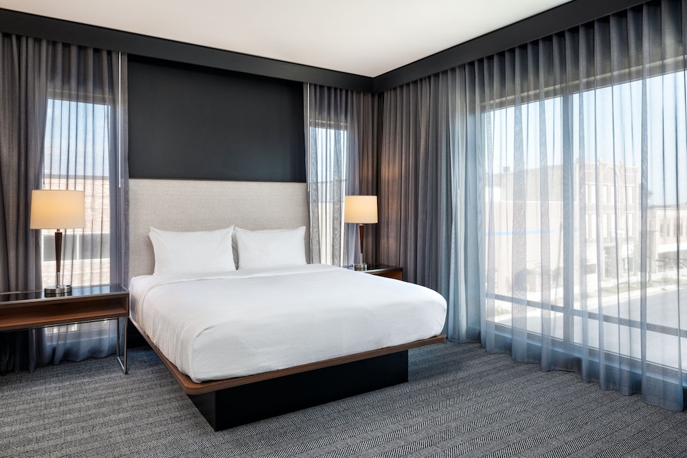 courtyard by marriott owatonna downtown