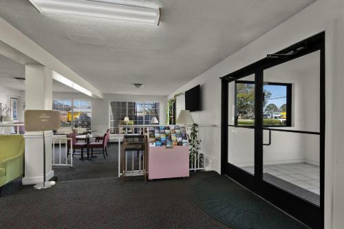 Americas Best Value Inn Edenton,Edenton>>Albemarle Sound,2 star
