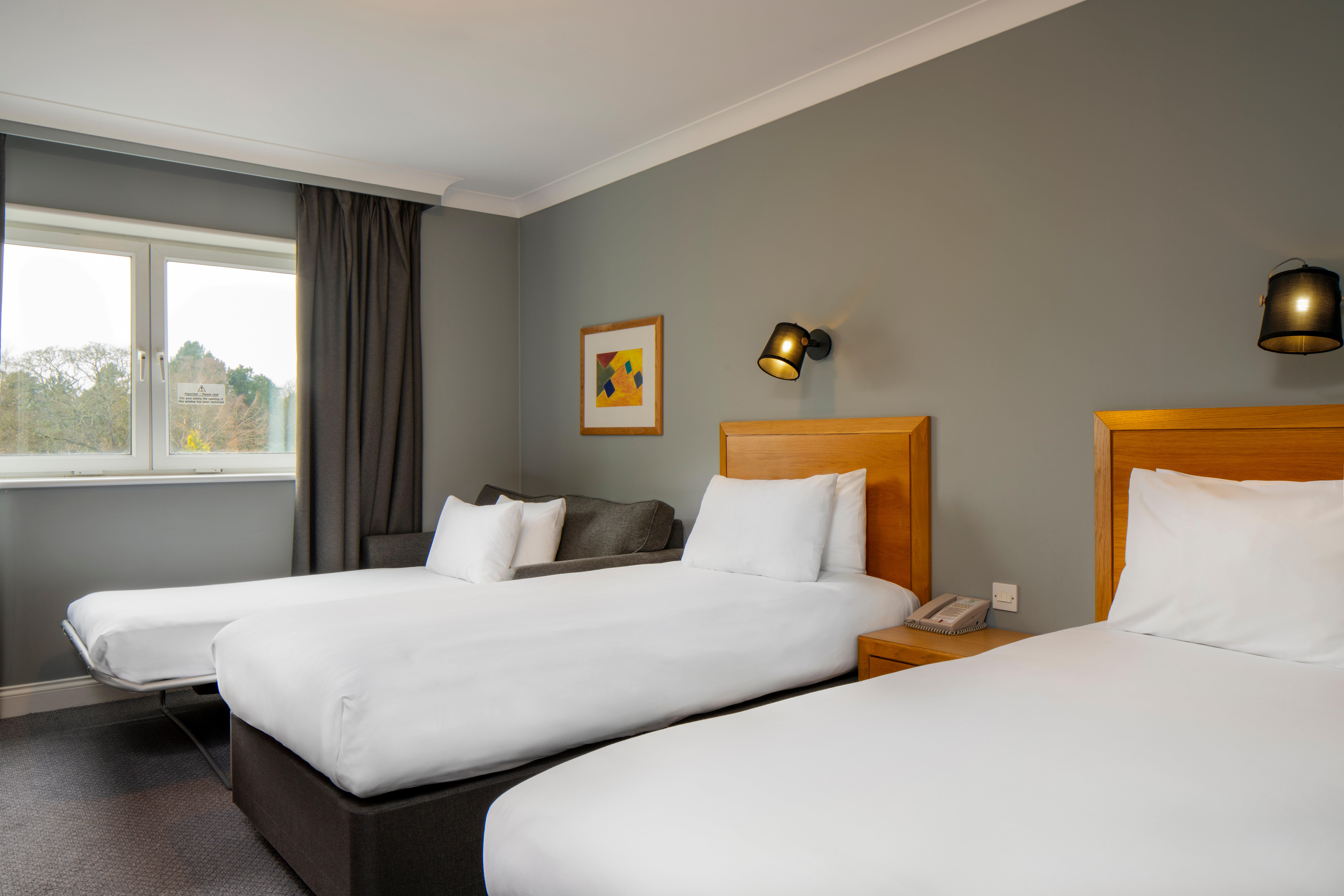 holiday inn edinburgh by ihg