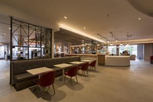 holiday inn edinburgh by ihg