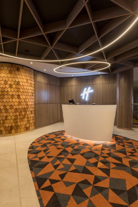 holiday inn edinburgh by ihg