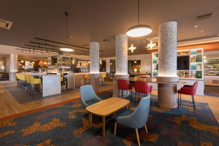 holiday inn edinburgh by ihg