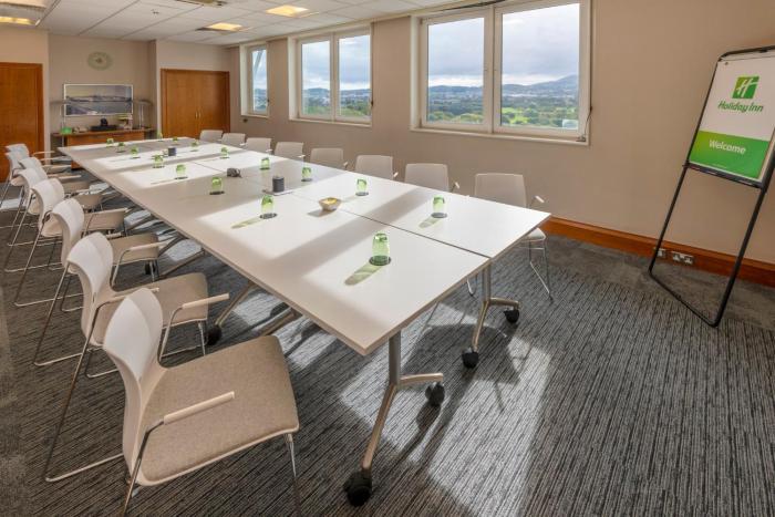 holiday inn edinburgh by ihg