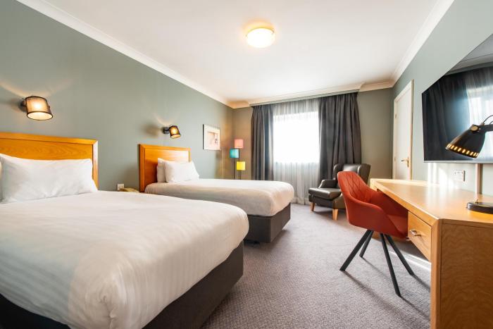 holiday inn edinburgh by ihg