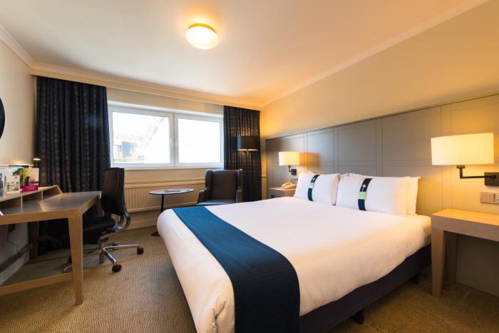 holiday inn edinburgh by ihg