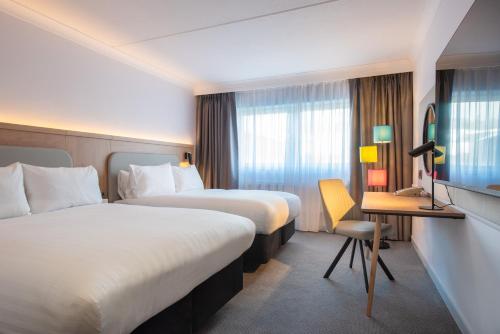 holiday inn edinburgh by ihg