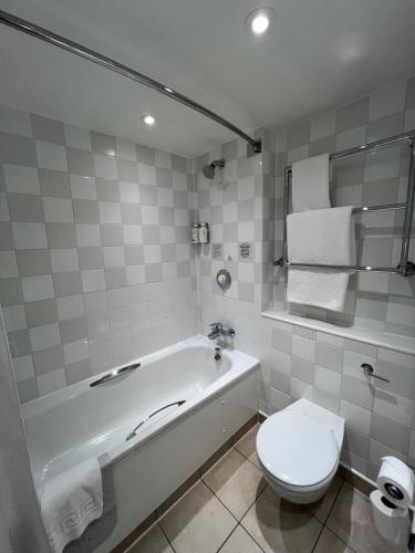holiday inn edinburgh by ihg