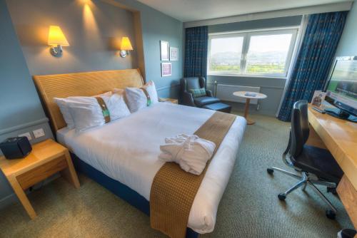 holiday inn edinburgh by ihg